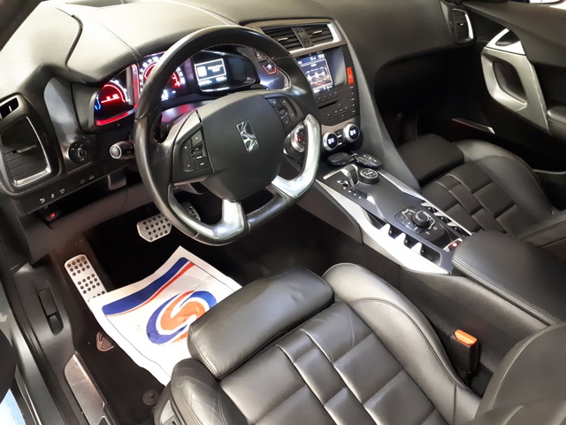Citroën Citroën DS5 Hybrid4 Airdream Sport Chic BMP6