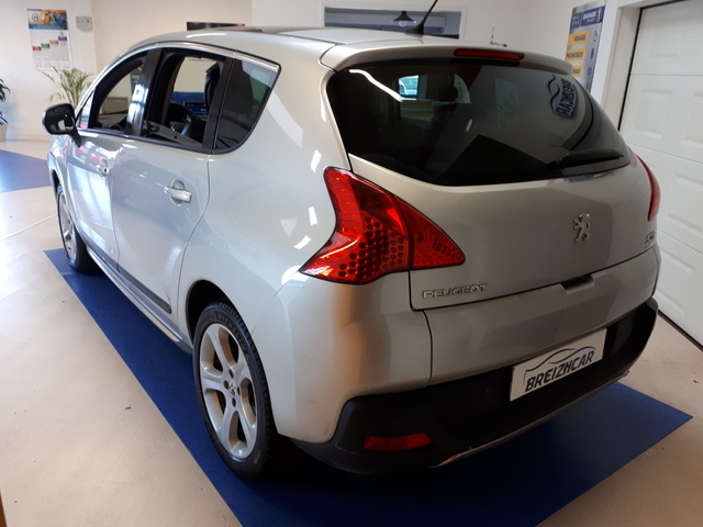 Peugeot Peugeot 3008 2.0 HDi150 FAP Féline