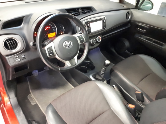 Toyota Toyota Yaris III 90 D-4D Style 3p