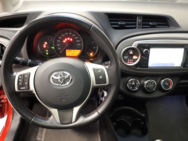 Toyota Toyota Yaris III 90 D-4D Style 3p