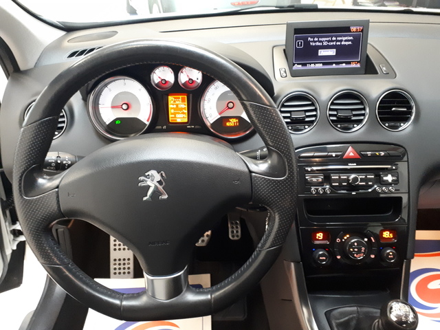 Peugeot Peugeot 308 1.6 e-HDi112 FAP Féline 5p