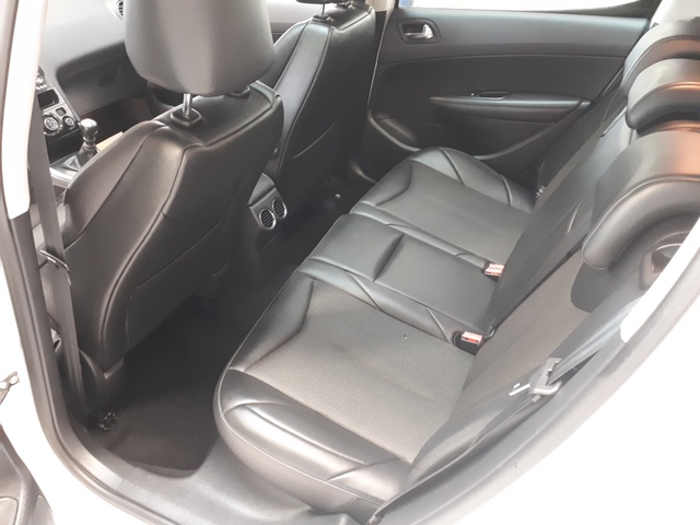 Peugeot Peugeot 308 1.6 e-HDi112 FAP Féline 5p