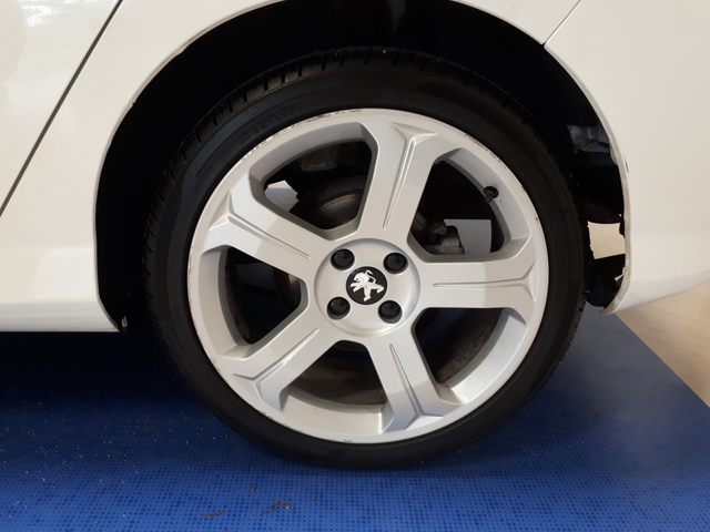 Peugeot Peugeot 308 1.6 e-HDi112 FAP Féline 5p