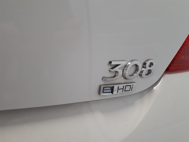 Peugeot Peugeot 308 1.6 e-HDi112 FAP Féline 5p